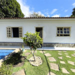 Casa à venda com 4 quartos, sendo 2 suítes, no Centro, Santa Cruz Cabrália, BA