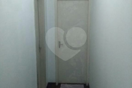 Sobrado à venda com 2 quartos em Jardim Monte Alegre, São Paulo, SP