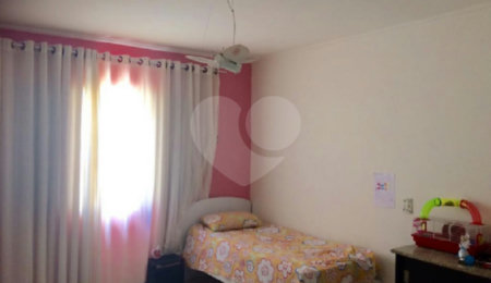 Sobrado à venda com 2 quartos em Tremembé, São Paulo, SP