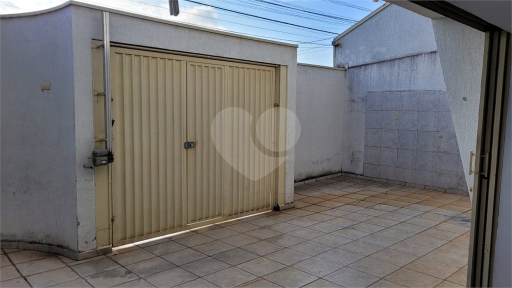 Sobrado à venda com 4 quartos, sendo 1 suíte, em Jardim Planalto, Paulínia, SP