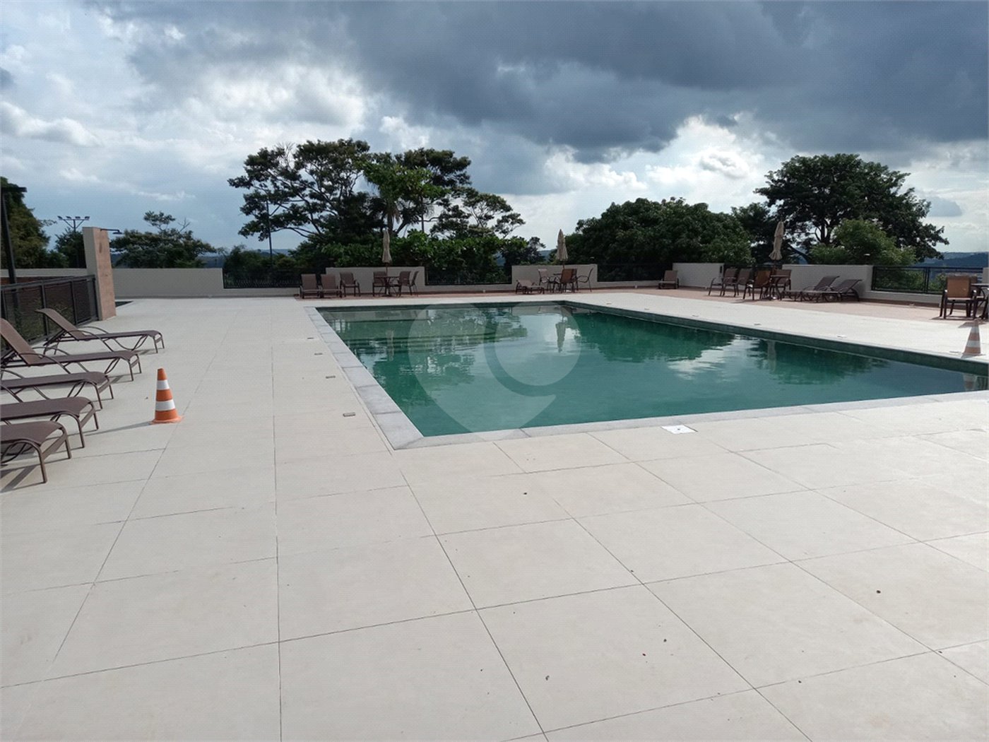 Casa à venda com 3 suítes no condomínio Alpes de Vinhedo, Vinhedo - SP