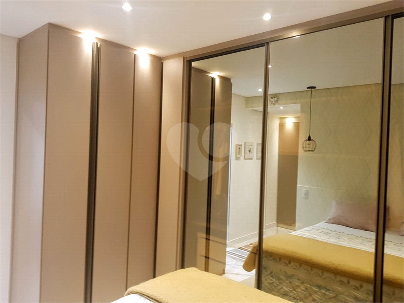 Flat à venda com 1 suíte em Santana, São Paulo, SP