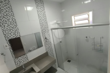 Casa à venda com 3 quartos, sendo 1 suíte, em Vila Arnaldo, São Carlos, SP