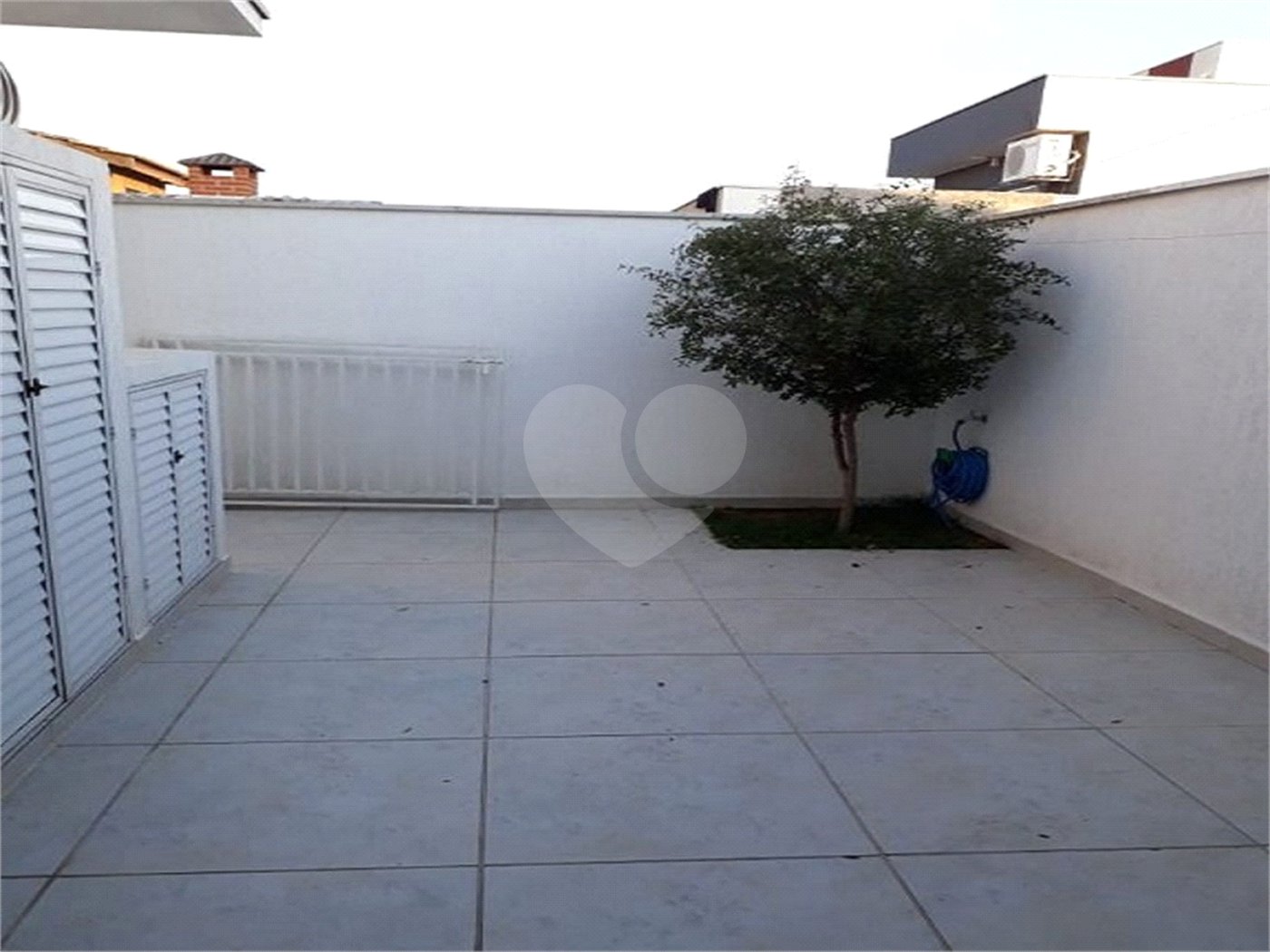 Casa à venda com 3 quartos, sendo 1 suíte, no condomínio Horto Florestal II, Sorocaba - SP