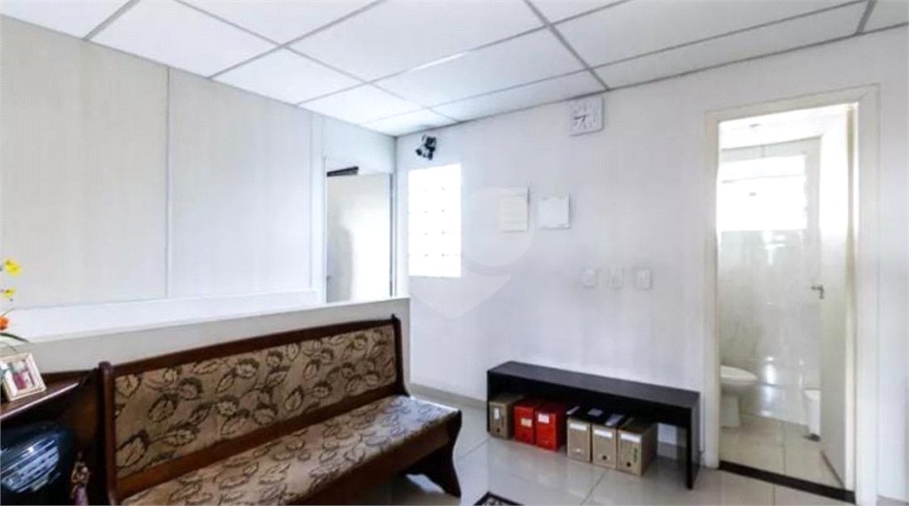 Sobrado à venda com 4 quartos, sendo 1 suíte,  em Vila Dalila, São Paulo, SP