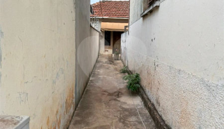 Casa à venda com 2 quartos no Centro, Araraquara, SP