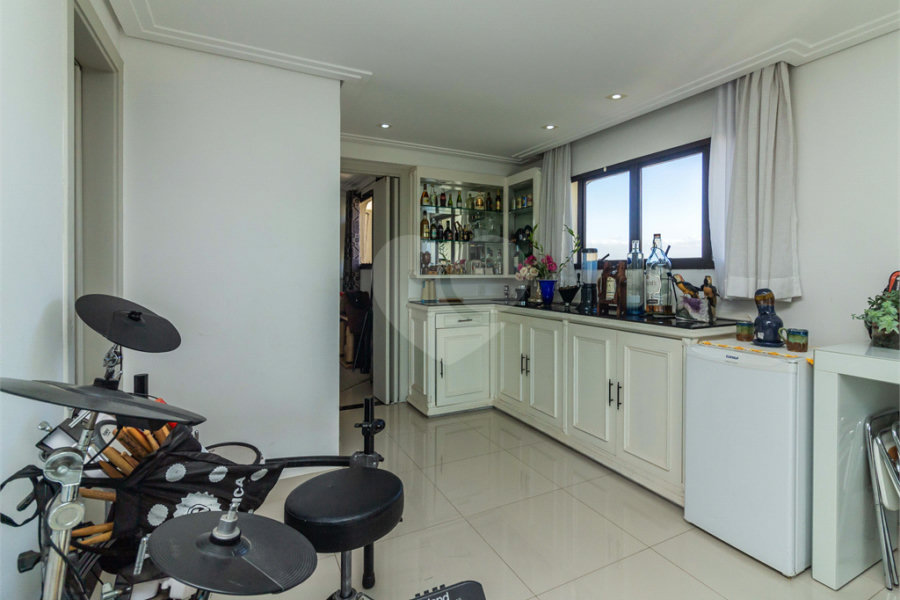 Cobertura à venda com 4 quartos, sendo 3 suítes, em Horto, São Paulo, SP