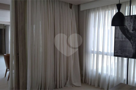 Apartamento à venda com 3 suítes em Vila Monumento, São Paulo, SP