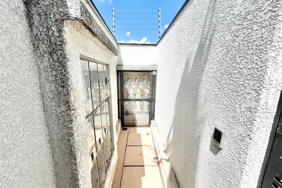 Casa à venda com 2 suítes no condomínio Residêncial Antuérpia, São Paulo - SP