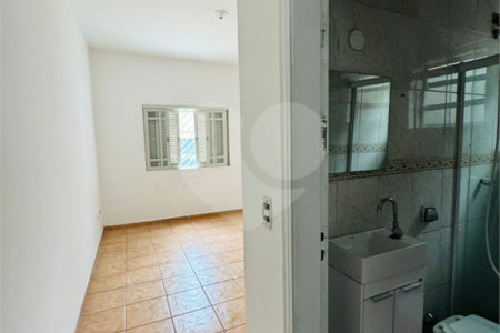 Casa à venda com 3 quartos, sendo 1 suíte, em Vila Galvão, Guarulhos, SP