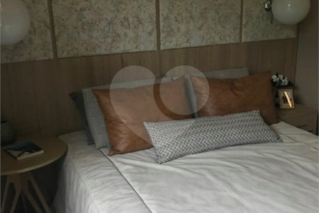 Apartamento à venda com 2 quartos, sendo 1 suíte,  em Jardim das Acácias, São Paulo, SP
