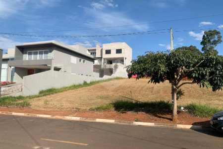 Terreno à venda em Cachoeira, Atibaia, SP