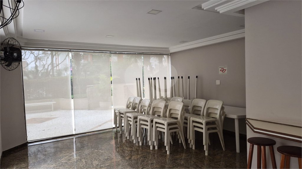 Apartamento à venda ou para alugar com 3 quartos, sendo 1 suíte, em Vila Regente Feijó, São Paulo, SP