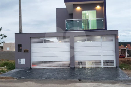 Sobrado à venda com 3 quartos, sendo 1 suíte,  em Residencial Jardim Nathália, Sorocaba, SP