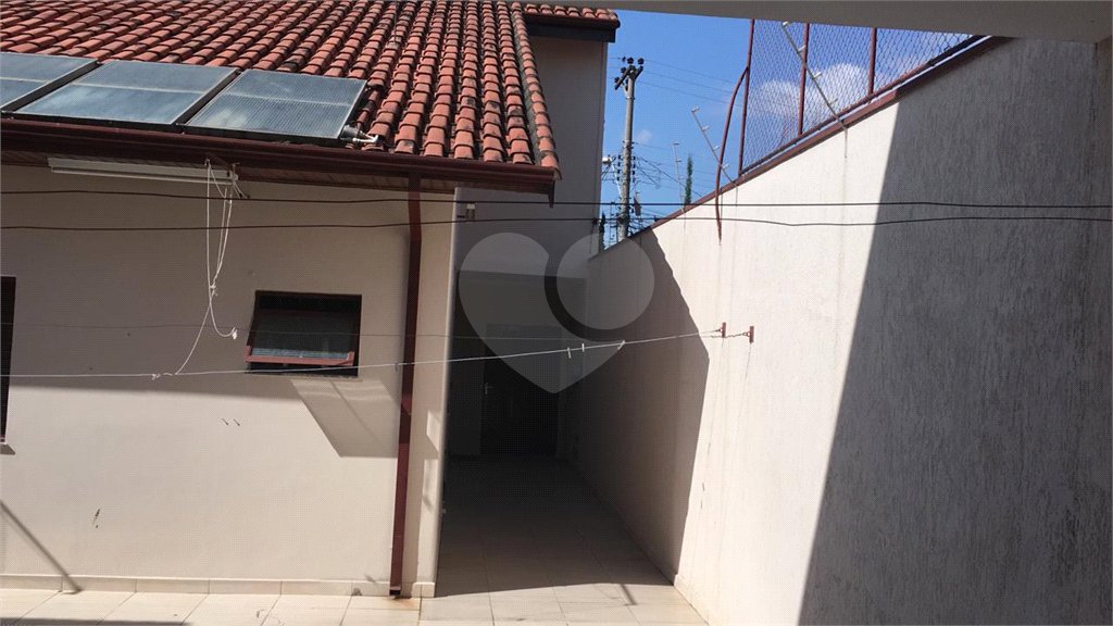 Sobrado à venda com 6 quartos, sendo 3 suítes, em Jardim Refúgio, Sorocaba, SP