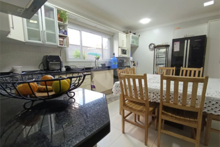 Casa à venda com 4 quartos, sendo 1 suíte, no condomínio Jardim Reserva Bom Viver de Indaiatuba, Indaiatuba - SP