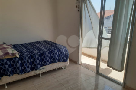 Sobrado à venda com 3 quartos em Loteamento Terras de São Pedro e São Paulo, Salto, SP