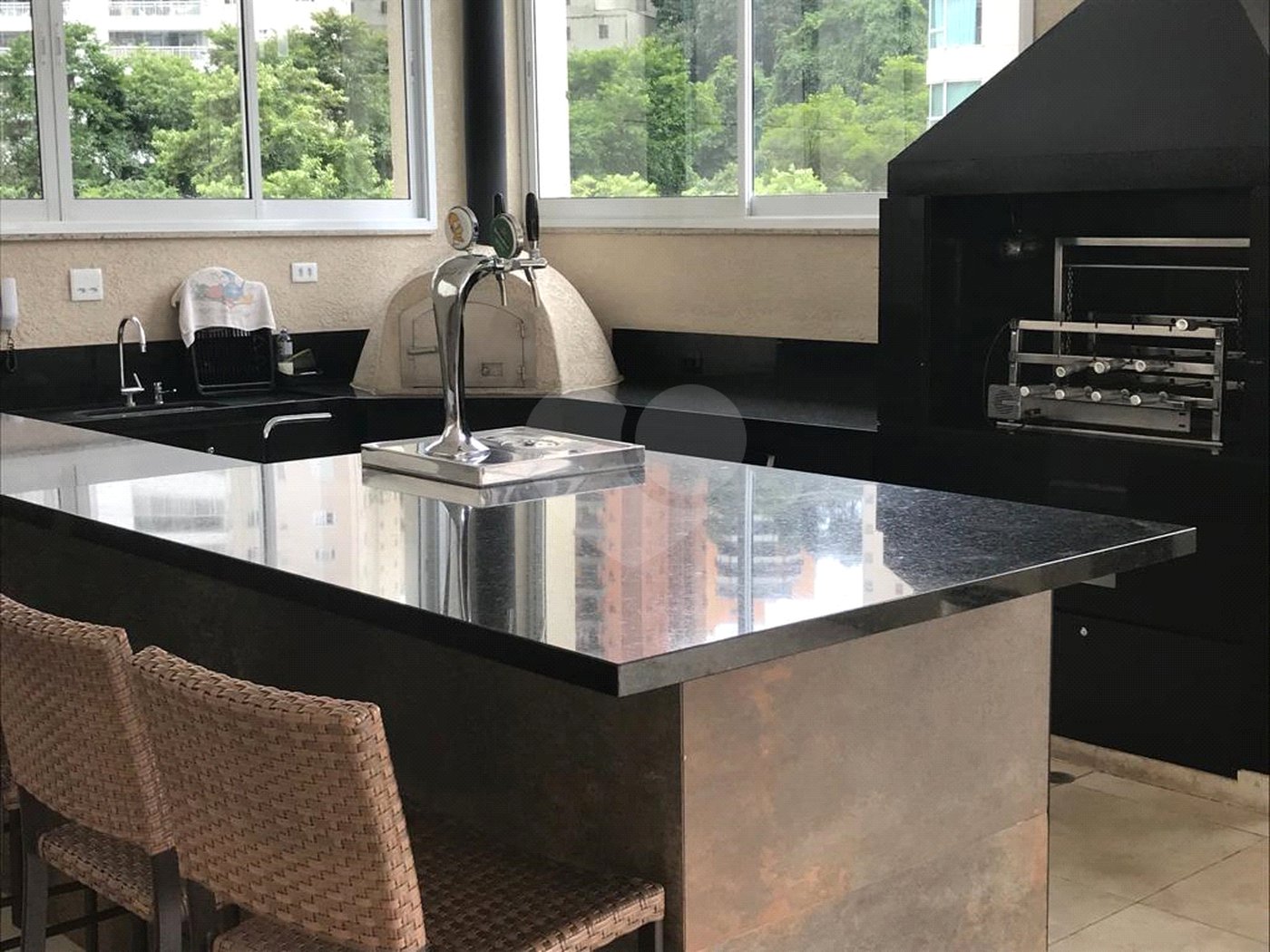 Apartamento à venda com 4 quartos, sendo 3 suítes, em Vila Andrade, São Paulo, SP