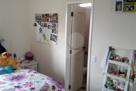 Apartamento à venda com 3 quartos, sendo 2 suítes, em Campo Belo, São Paulo, SP