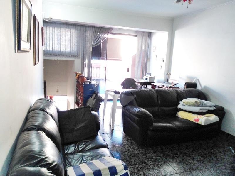 Sobrado à venda com 3 quartos em Jardim Peri, São Paulo, SP