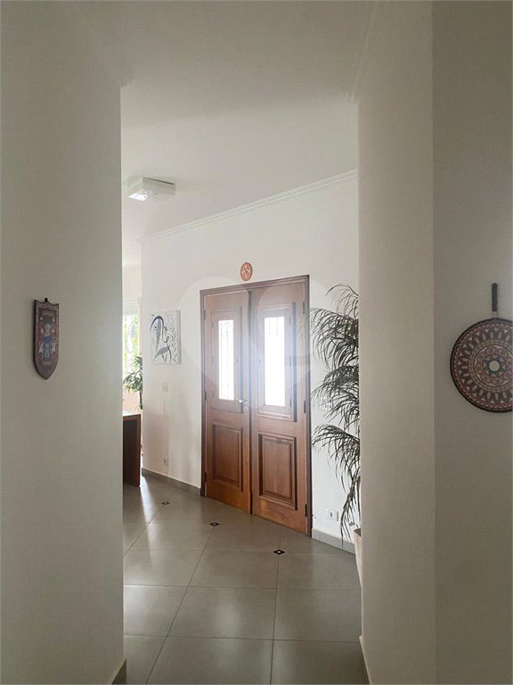 Casa à venda com 5 quartos, sendo 3 suítes, no condomínio Zuleika Jabour, Salto - SP