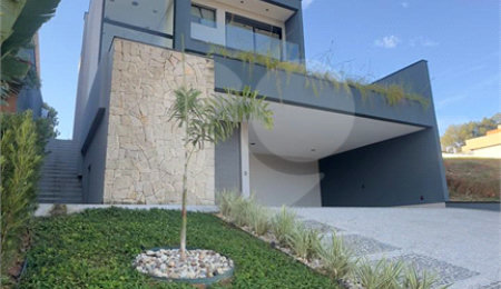 Sobrado à venda com 3 suítes em Condomínio Vale das Águas, Bragança Paulista, SP