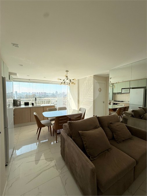 Apartamento à venda com 2 quartos em Parque Industrial Tomas Edson, São Paulo, SP