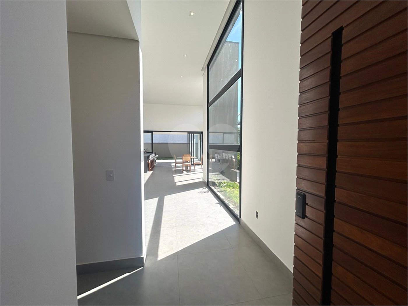 Casa à venda com 3 suítes no condomínio Alphaville Castelo, Itu - SP