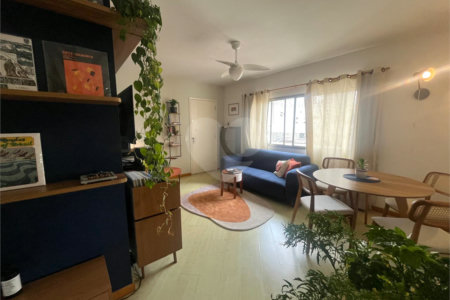 Apartamento à venda com 3 quartos, sendo 1 suíte, em Vila Olímpia, São Paulo, SP