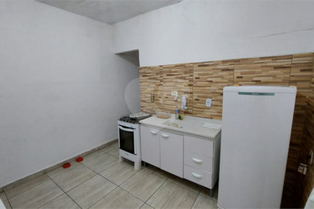 Casa à venda com 3 quartos, sendo 1 suíte,  em Vila Nivi, São Paulo, SP