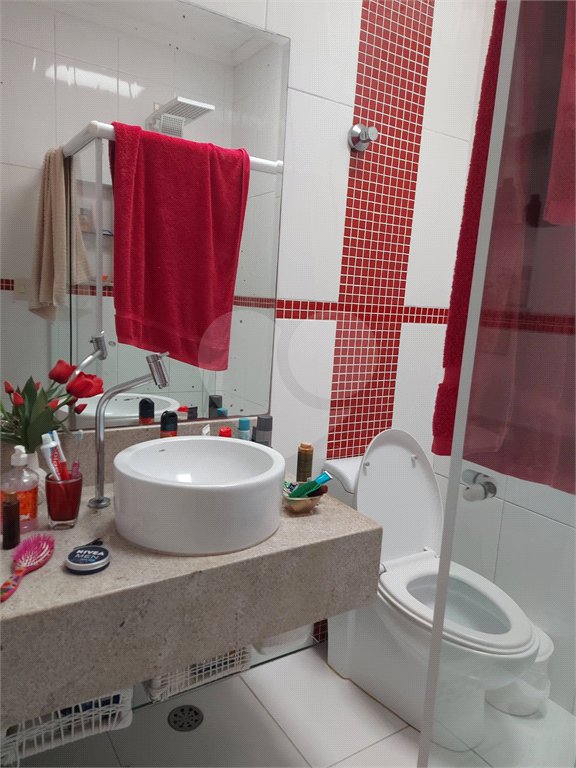 Sobrado à venda com 4 quartos, sendo 3 suítes, em Residencial Novo Horizonte I, Mogi das Cruzes, SP