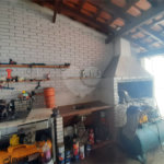 Casa à venda com 3 quartos, sendo 1 suíte, no Centro, Vinhedo, SP