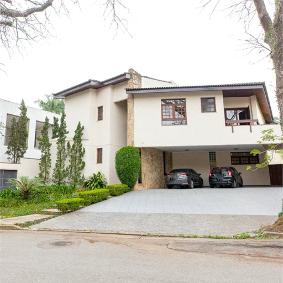 Casa à venda com 5 quartos, sendo 3 suítes, no condomínio Residencial Morumbi, São Paulo - SP