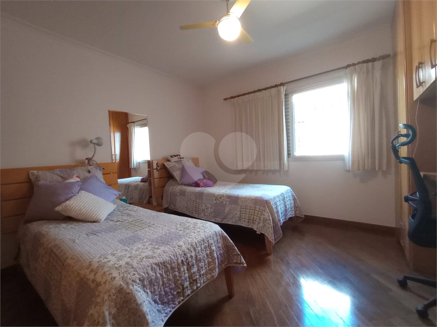 Sobrado à venda com 4 quartos, sendo 1 suíte,  em Jardim Prudência, São Paulo, SP
