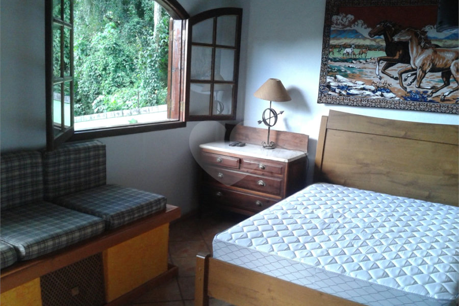 Casa à venda com 4 suítes no condomínio Sausalito, Mairiporã - SP