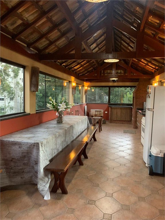 Sobrado à venda com 3 quartos, sendo 1 suíte, em Jardim Marajoara, São Paulo, SP