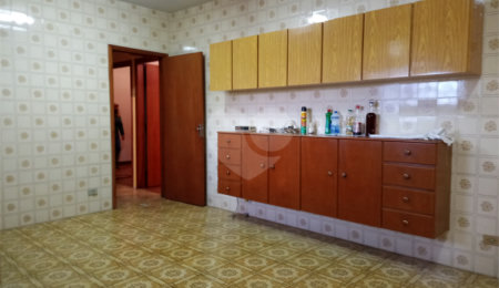 Sobrado à venda com 5 quartos em Horto, São Paulo, SP