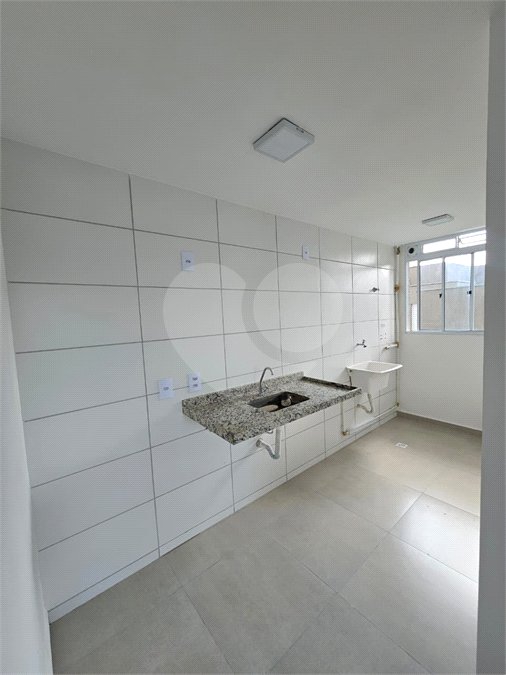 Apartamento para alugar com 2 quartos, sendo 1 suíte, em Nova São Pedro, São Pedro da Aldeia, RJ