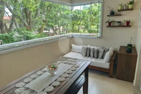 Apartamento à venda com 3 quartos, sendo 1 suíte, em Vila Gomes, São Paulo, SP