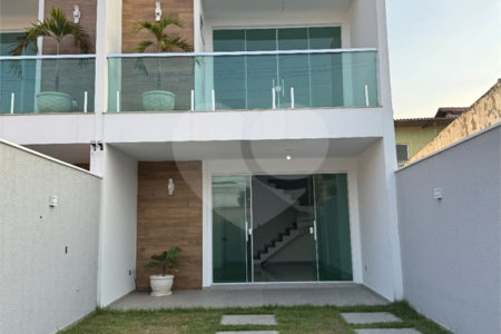 Casa à venda com 4 quartos, sendo 1 suíte, em Inhoaíba, Rio de Janeiro, RJ