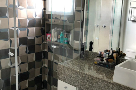 Apartamento à venda com 3 quartos, sendo 1 suíte,  em Campo Grande, São Paulo, SP