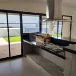 Casa à venda com 3 suítes no condomínio Santa Isabel I, Louveira - SP