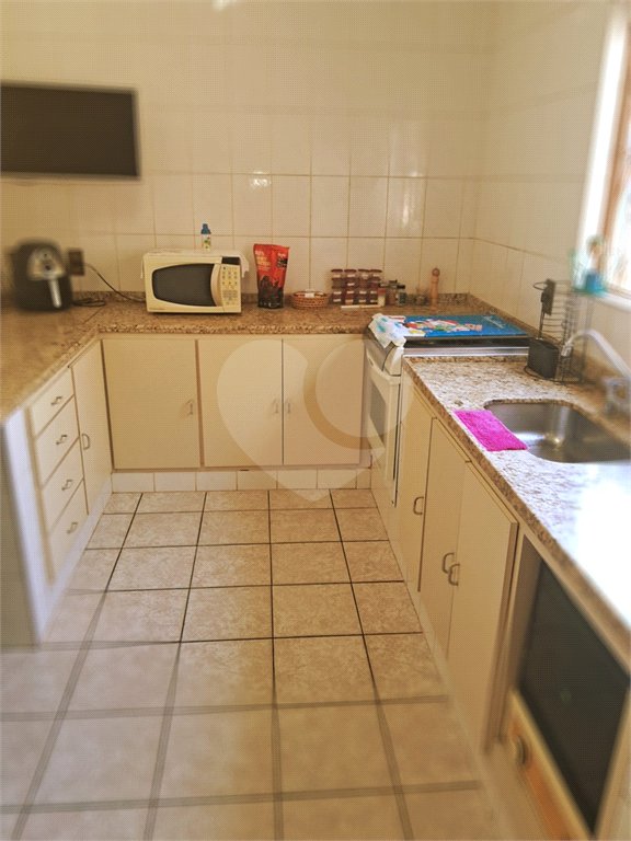 Casa à venda com 3 quartos, sendo 1 suíte, no condomínio Acmti - Colinas do Mosteiro, Terras de Itaici e Recanto dos Pássaros, Indaiatuba - SP