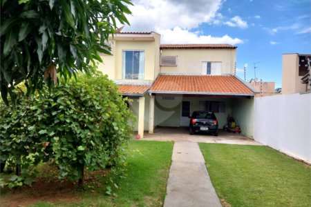 Casa sobrado para venda no Residencial Itamarati