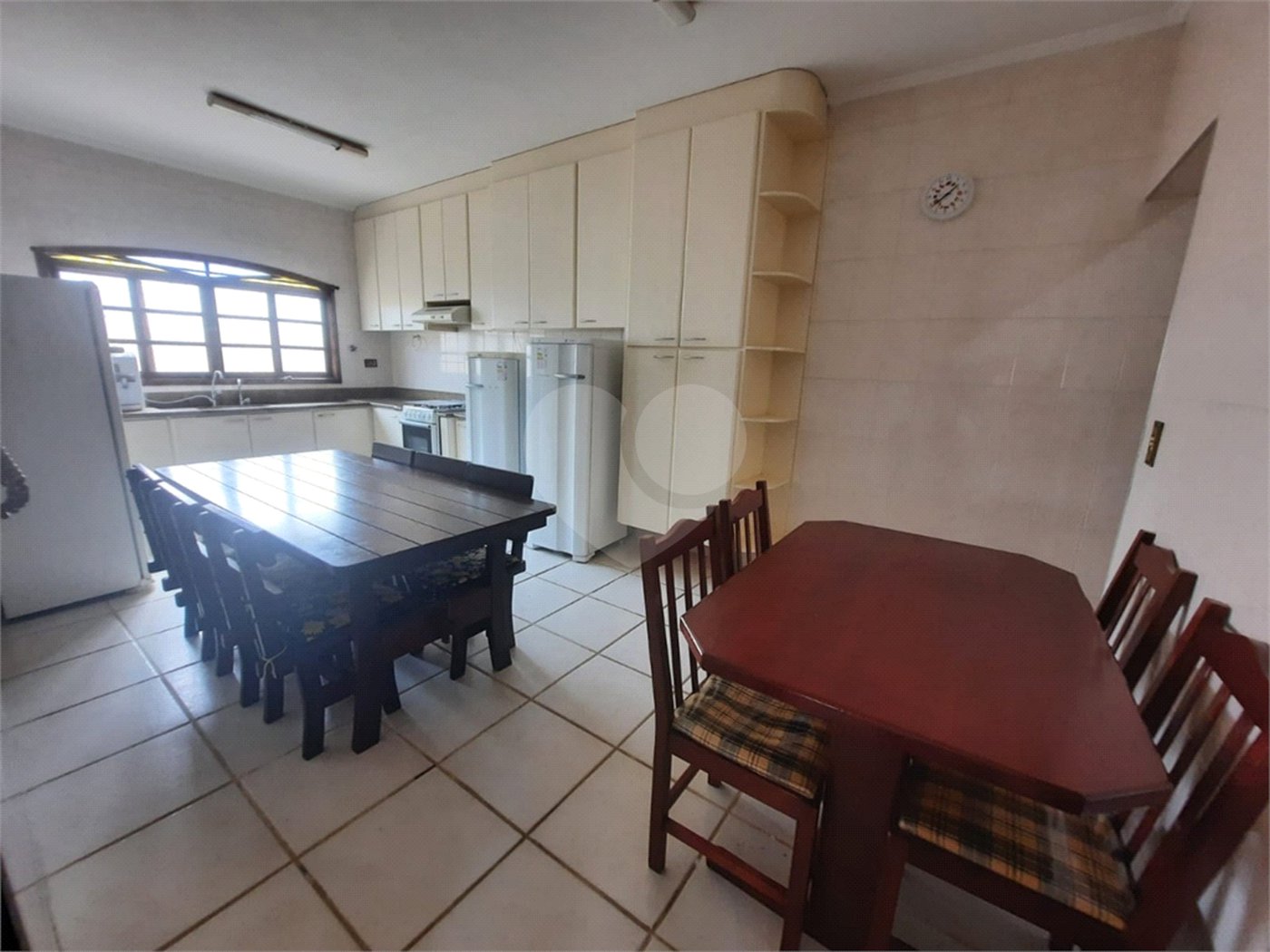 Casa à venda com 3 quartos, sendo 1 suíte,  em Jardim Aruan, Caraguatatuba, SP