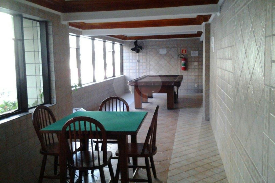 Apartamento à venda com 3 quartos, sendo 2 suítes, em Vila Tupi, Praia Grande, SP