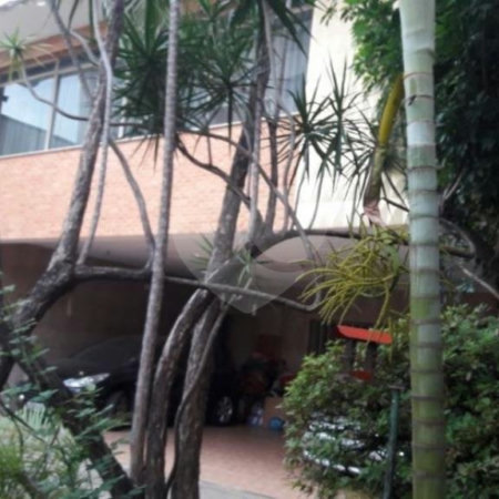 Terreno à venda com 4 quartos, sendo 1 suíte, em Santa Teresinha, São Paulo, SP