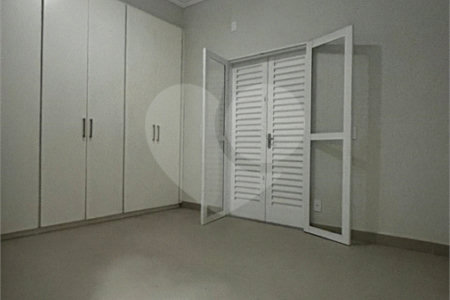 Casa à venda ou para alugar com 5 quartos, sendo 2 suítes, no condomínio Fazenda São Joaquim, Vinhedo - SP