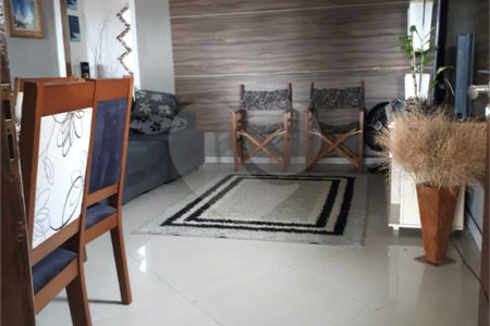 Casa à venda com 4 quartos, sendo 2 suítes, no Centro, São José dos Campos, SP