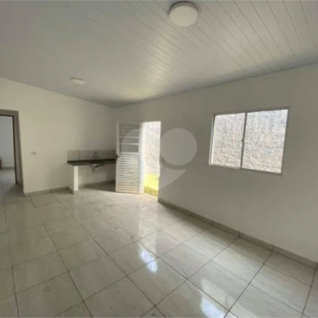Casa Térrea à venda com 2 quartos em Vila Santa Helena, Atibaia, SP